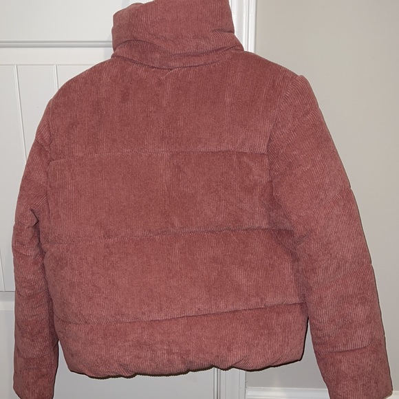 Cute pink coat size Large never worn the tag came off - Picture 3 of 3